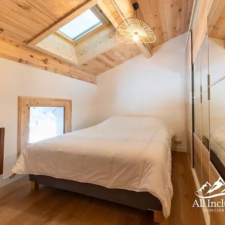 Au Pied Des Pistes